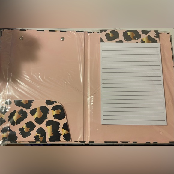 Small ClipBoard Notebook - Picture 2 of 3